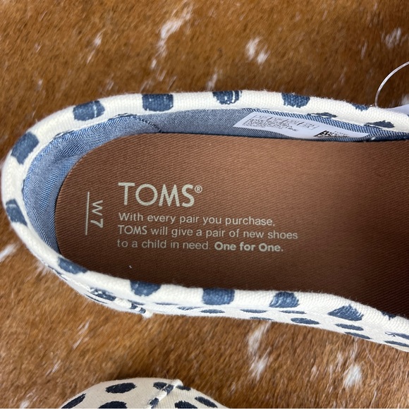 NWT Toms polka dot flats - Picture 3 of 9